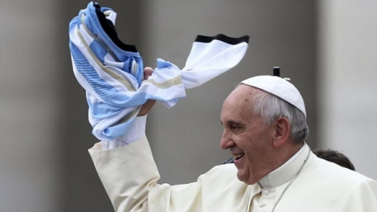Lionel Messi envía regalo especial al papa Francisco