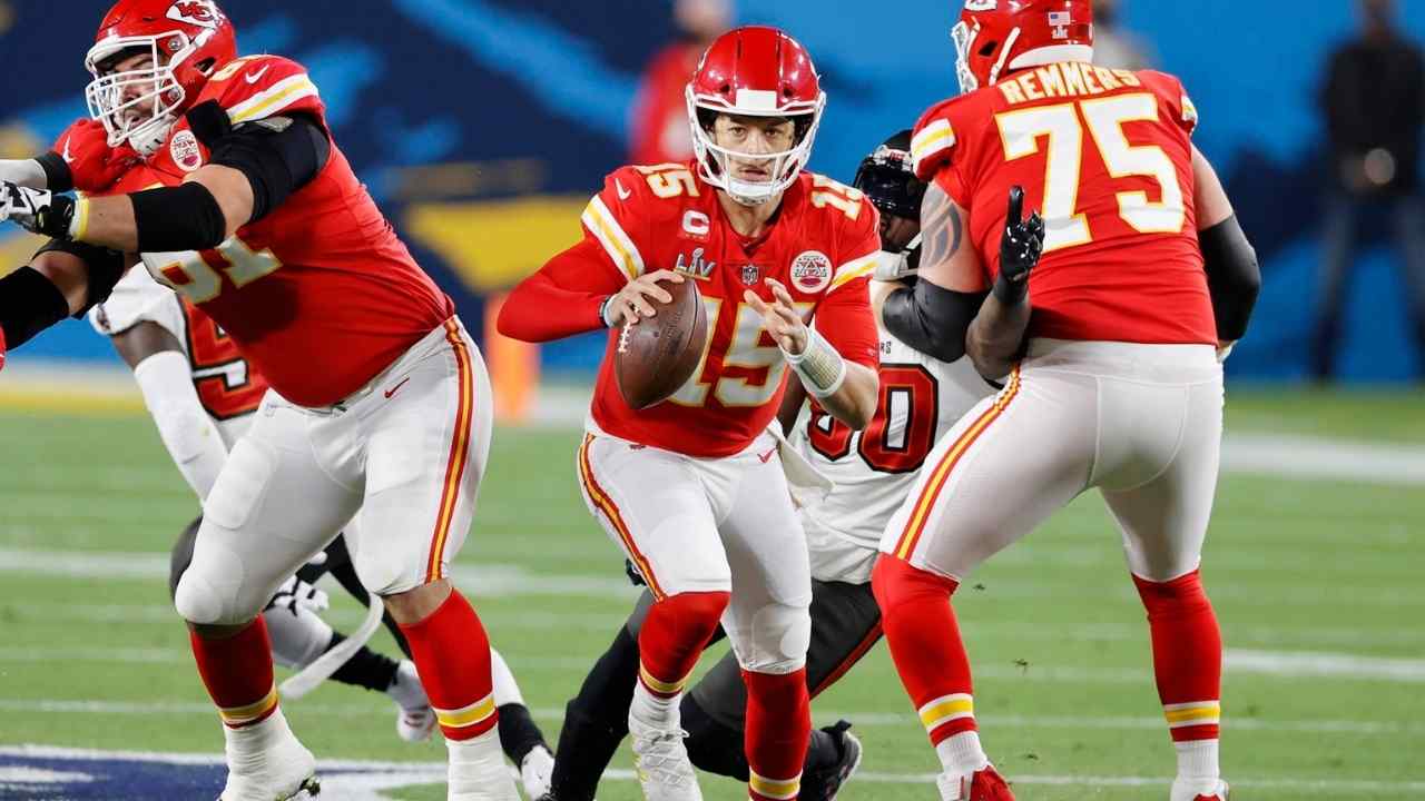 Patrick Mahomes recupera la forma y supera a Washington