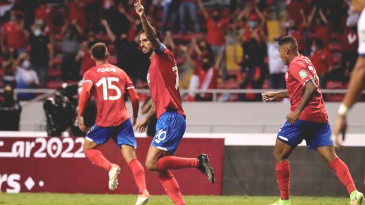Costa Rica remonta y vence a El Salvador por eliminatoria de Concacaf