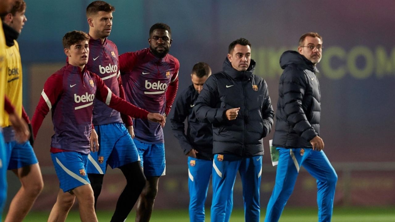 Piqué, Eric Garcia, Sergi Roberto y Nico González entran en la primera convocatoria de Xavi