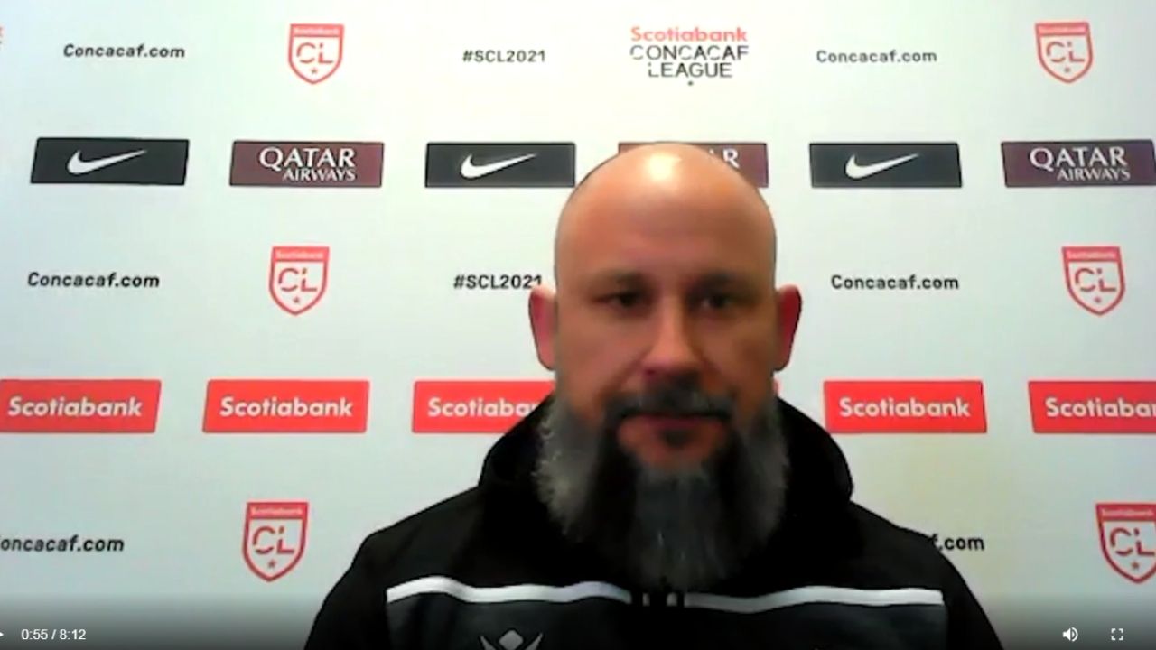 Bobby Smyrniotis comparó a Motagua con Olimpia pero confía en el invicto que tienen en casa