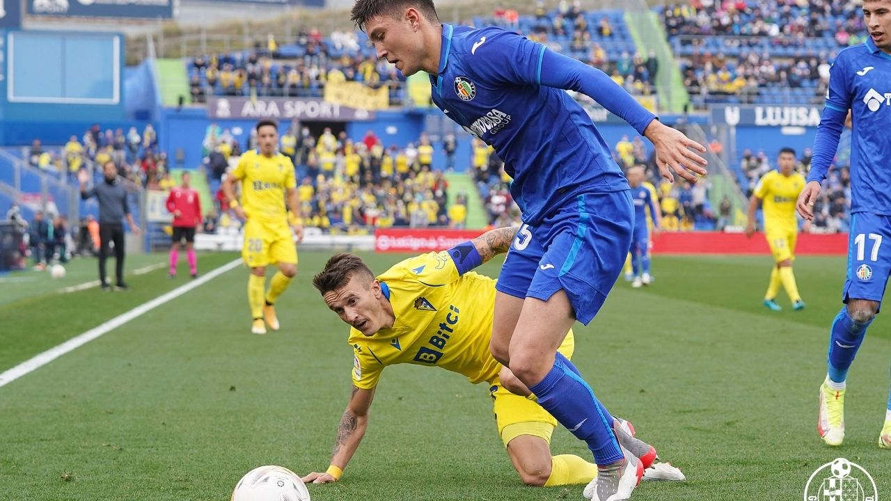 Cádiz y el Choco Lozano fueron humillados en su visita al Getafe