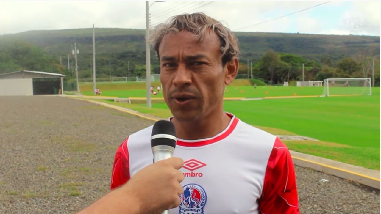 Javier Portillo adelanta que el Olimpia levantará la copa en diciembre