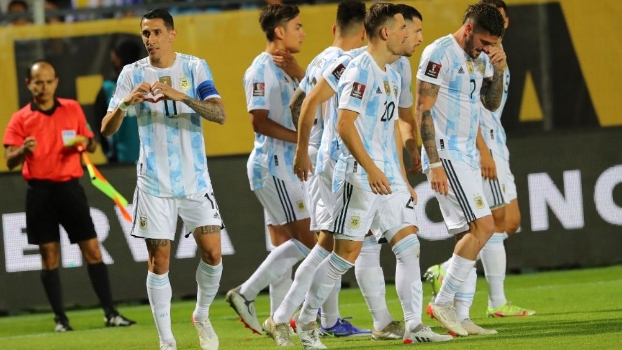 Como un Ángel caído del cielo Argentina derrotó a Uruguay en la eliminatoria rumbo a Qatar
