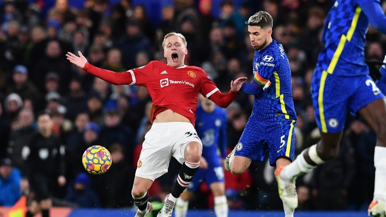 Sin Cristiano de titular Manchester United logró un punto de visita importante y frenó la buena racha del Chelsea