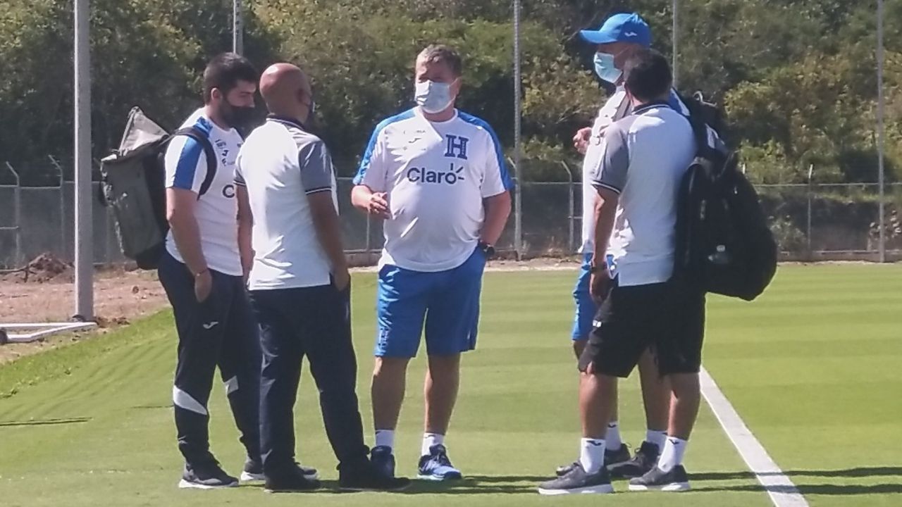 Bolillo Gómez previo a su primer entrenamiento con la H: 'Estoy feliz de dirigir a una selección importante'