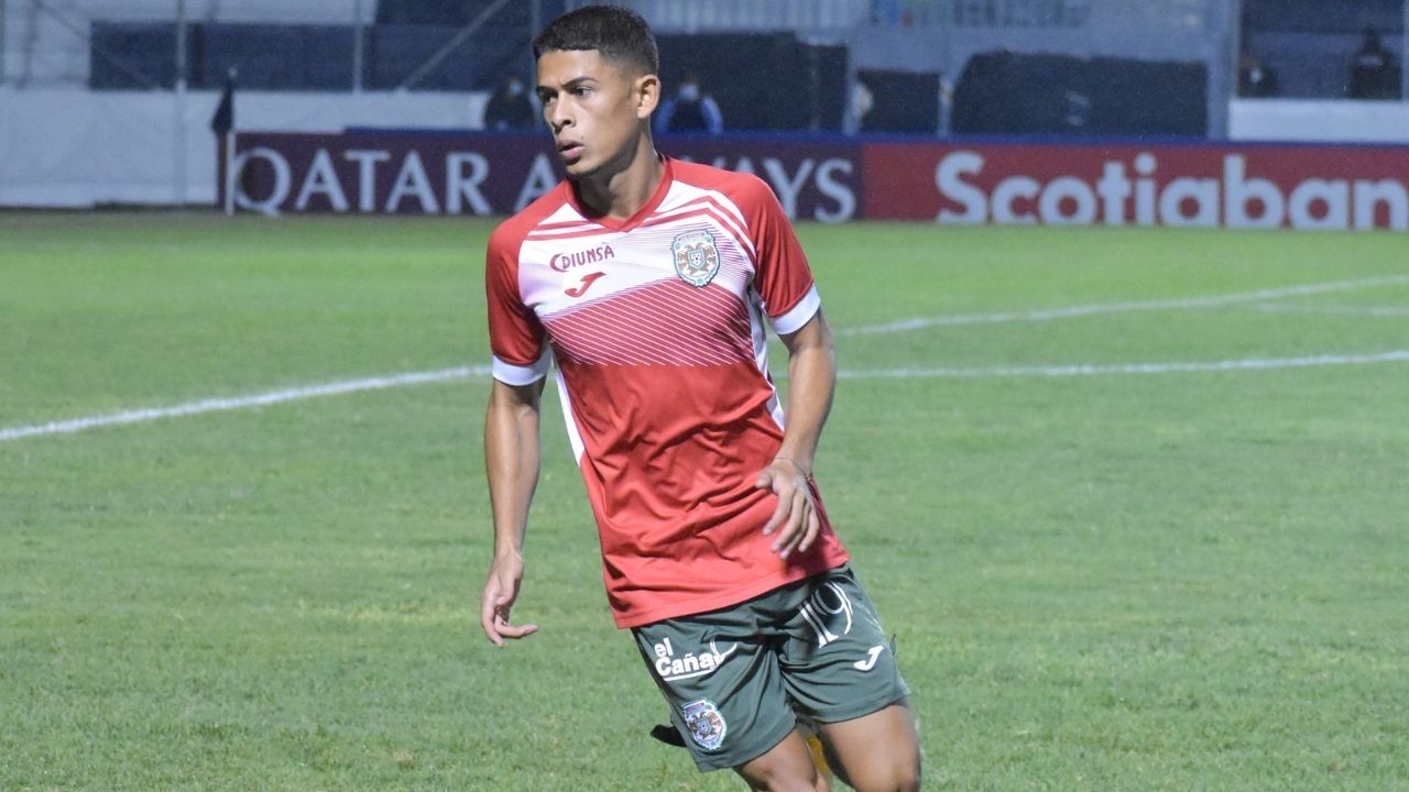 Cristian Cálix culpa a compañero por eliminación de Concacaf: 'Hay que mejorar la conducta'