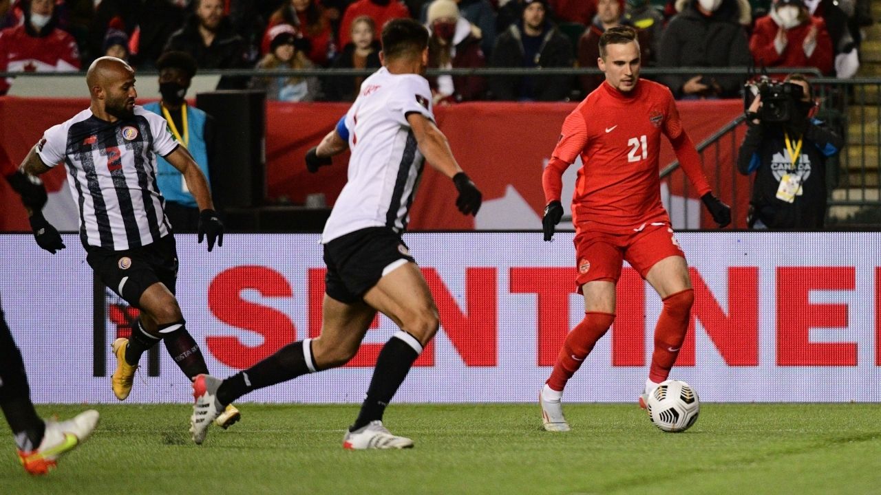 Un error del portero Moreira condena a Costa Rica frente a Canadá en la eliminatoria