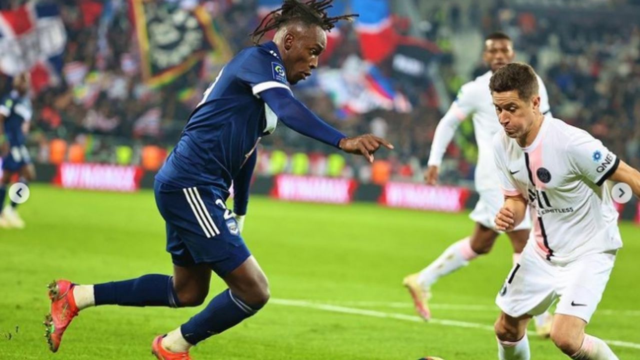 ¡Entre los tres mejores! Mira la puntuación que recibió Alberth Elis tras el encuentro entre el Girondins y PSG