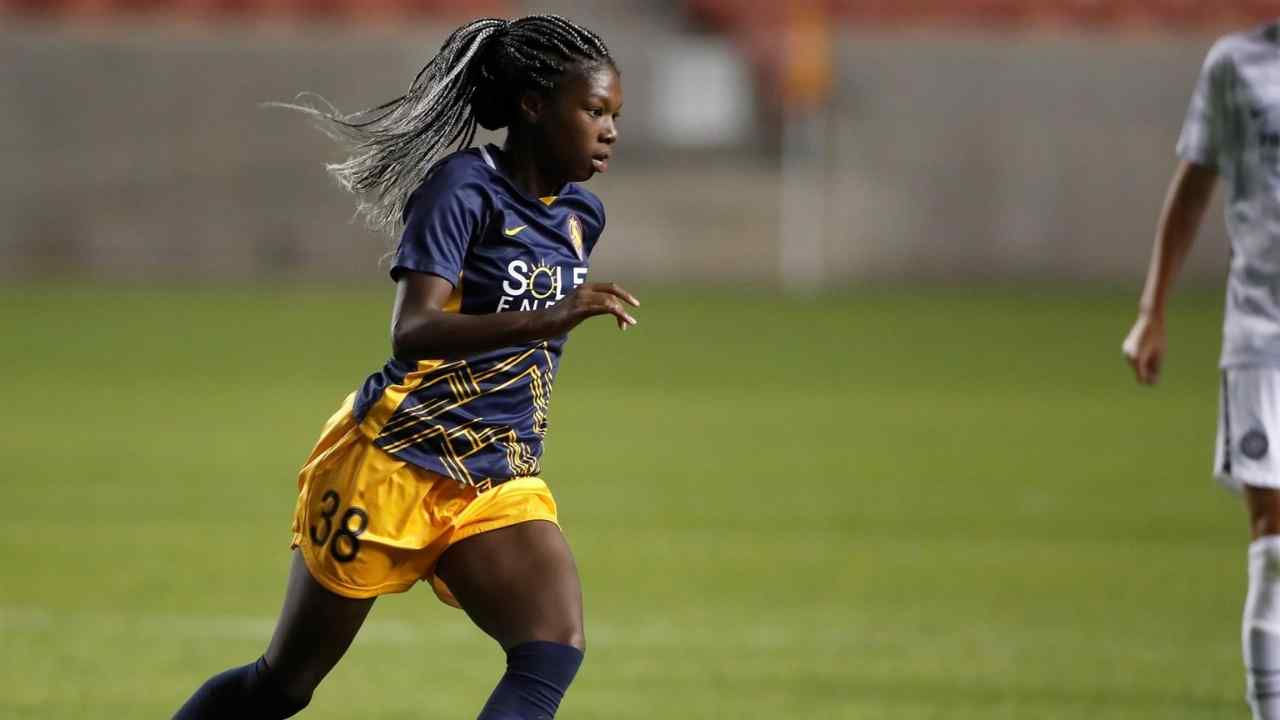 Escándalo en Francia: Detenida una jugadora del PSG por violenta agresión a una compañera