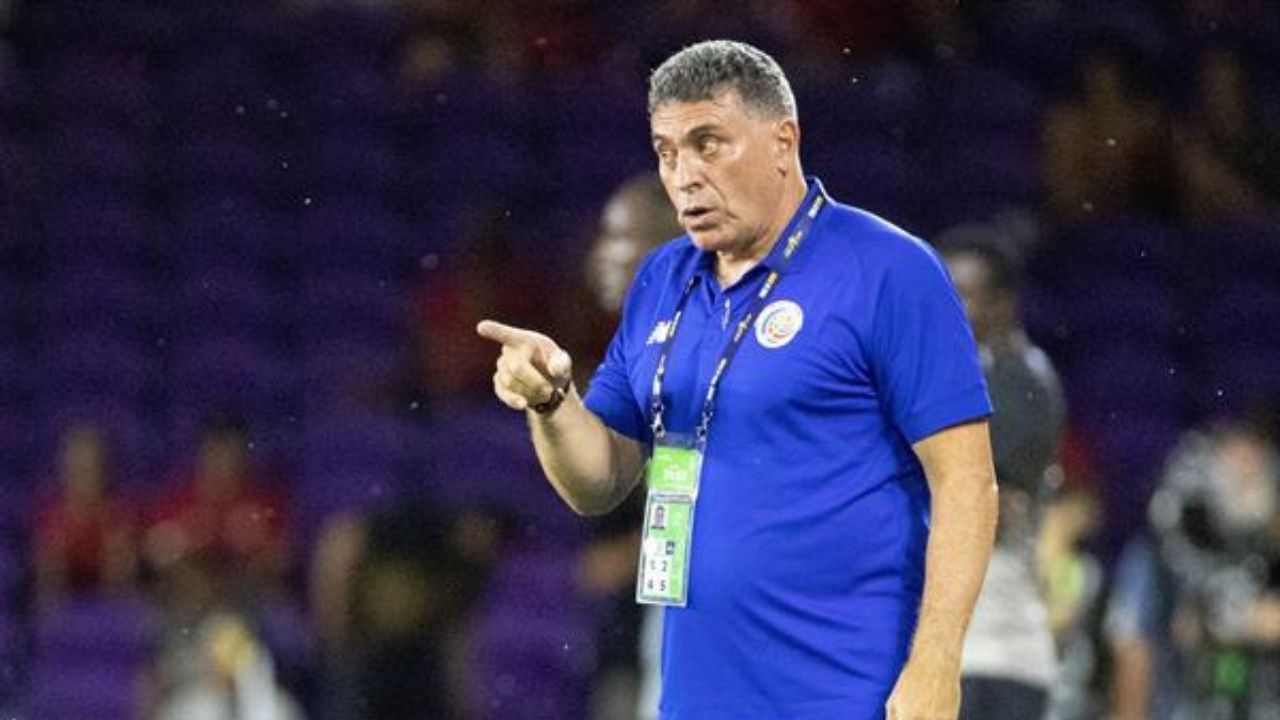 Luis Suárez espera una Costa Rica que compita físicamente ante Canadá y Honduras