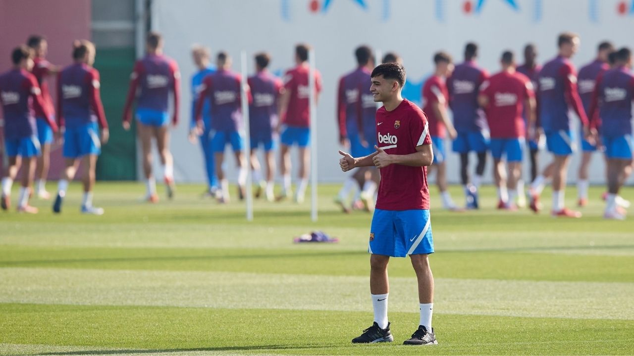 Pedri recae de su lesión muscular y se perderá un mes en el Barcelona