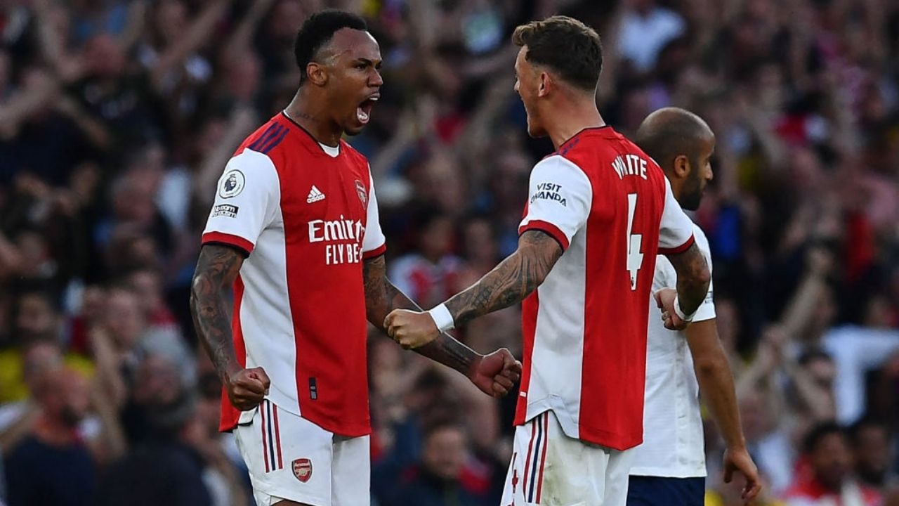 Jugador del Arsenal recibió batazos mientras era asaltado en Inglaterra y viralizan el video