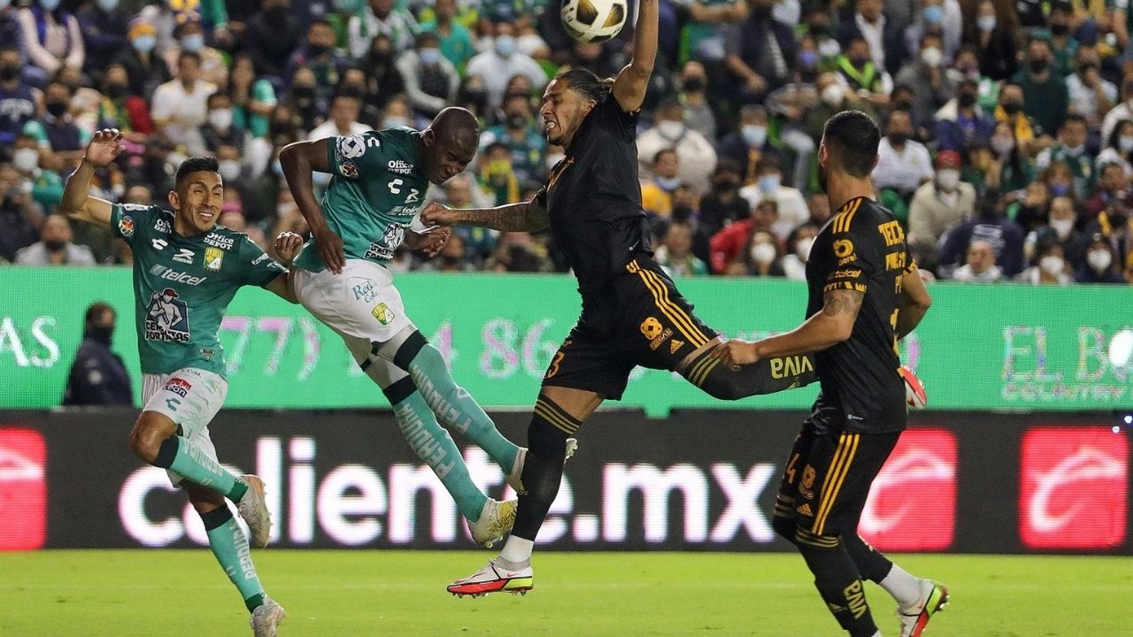 El ecuatoriano Ángel Mena anotó doblete ante Tigres y pone al León en la final