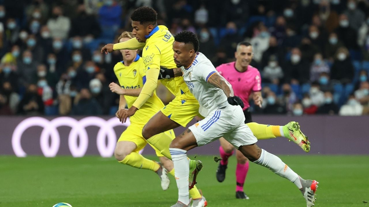 Choco Lozano se lesiona en valioso empate del Cádiz contra Real Madrid