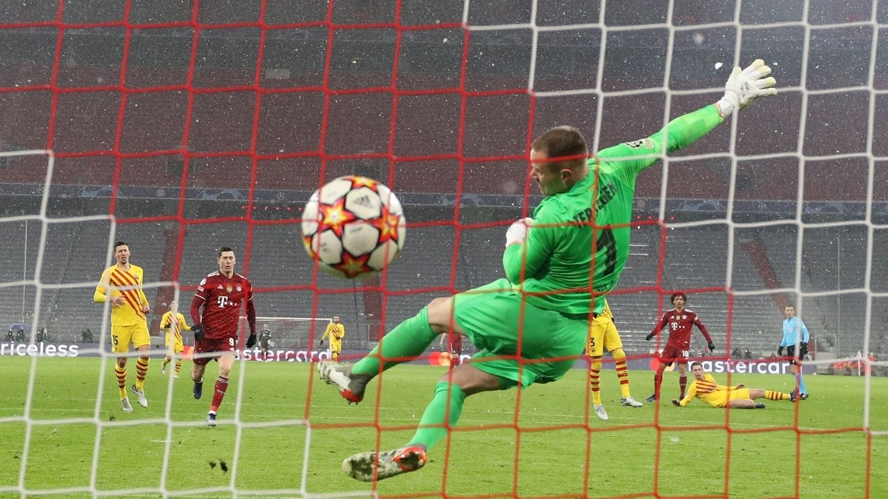 ¡Regresa! Bayern golea al Barcelona y lo despacha para la Europa League