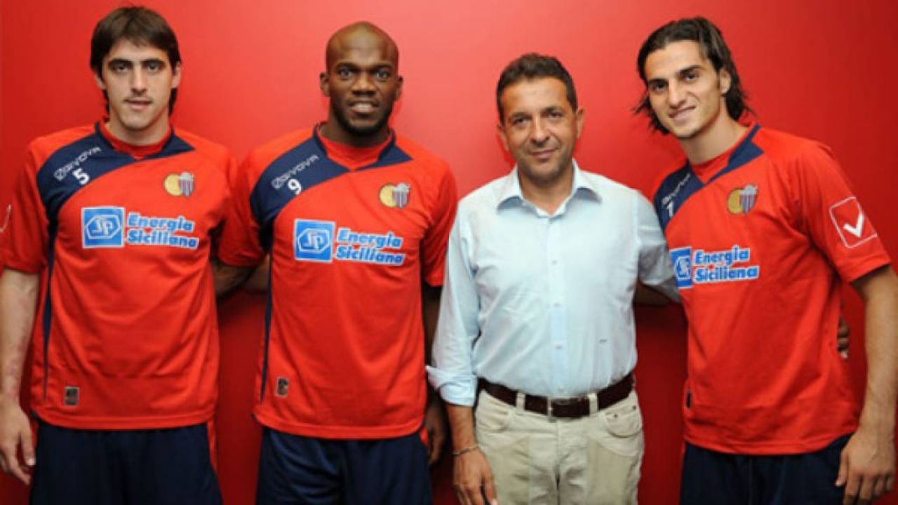Exequipo de David Suazo en Italia se declara en bancarrota