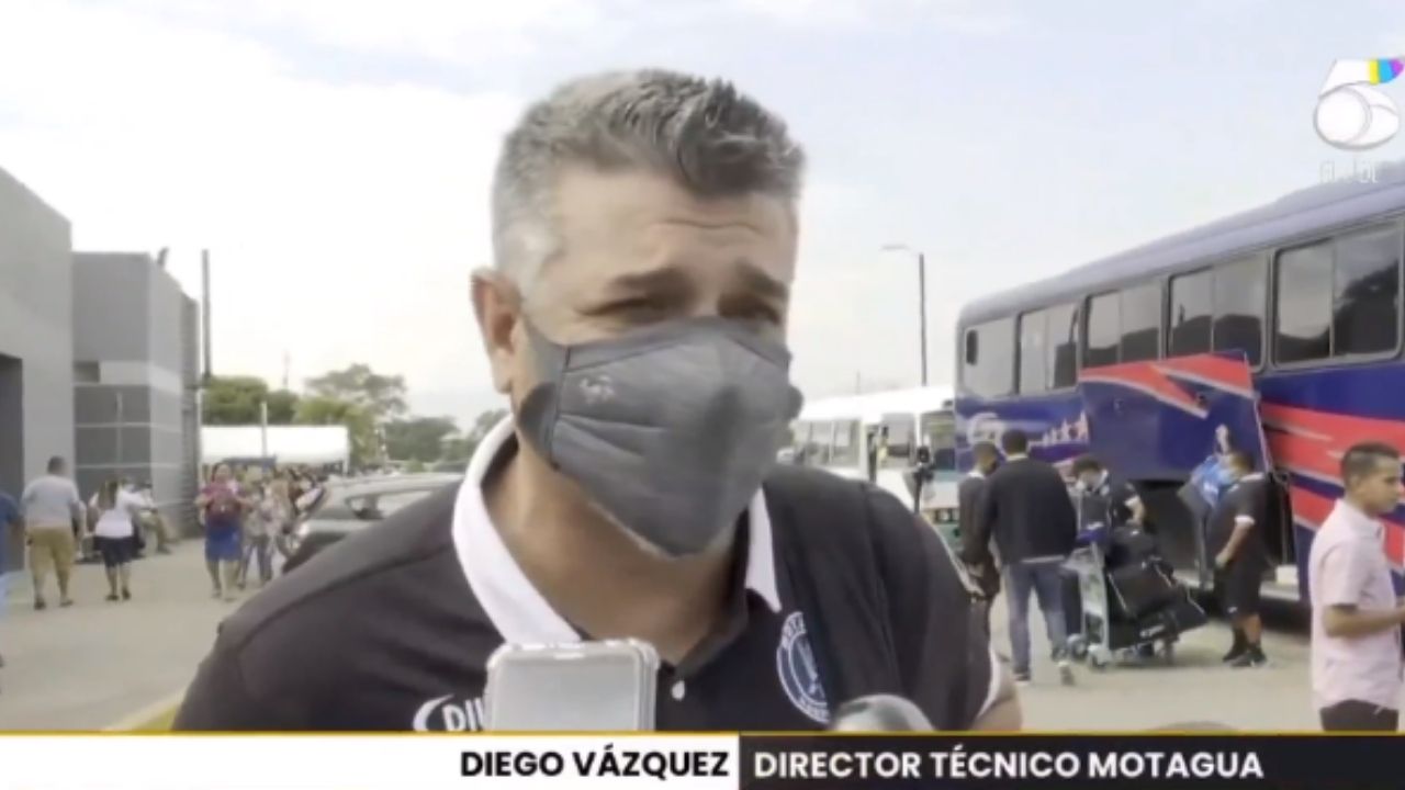 Diego Vázquez explica por qué realizó tantos cambios y apunta a traer el título internacional