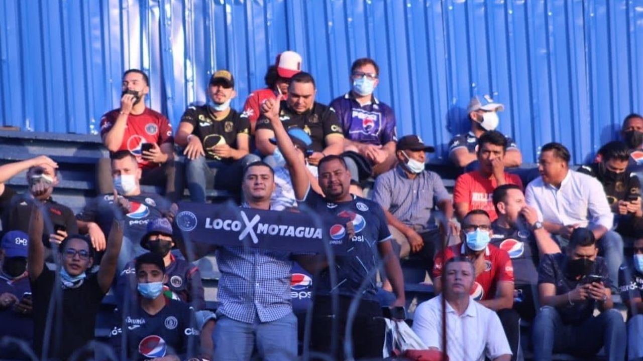 ¡Ambientazo! Así vive Motagua la final de Liga Concacaf 2021 ante los Cremas