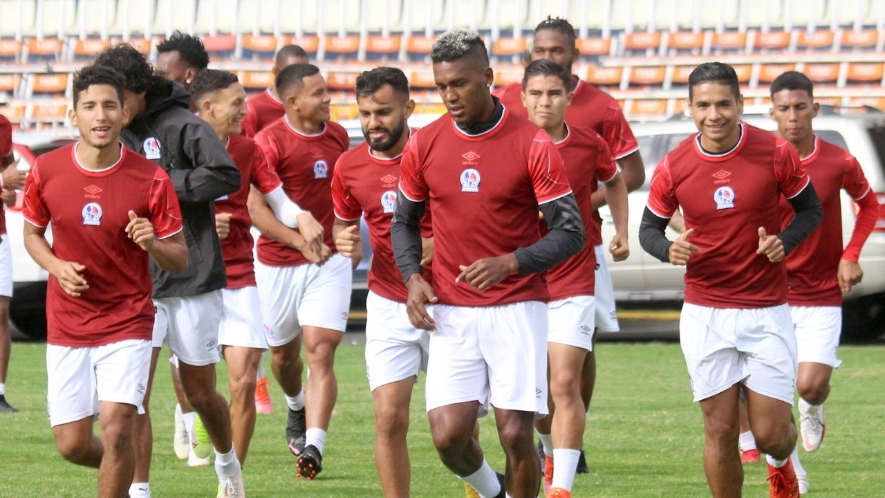 ¡Una sola variante! Este sería el once del Olimpia para enfrentar al Real España en el primer duelo de final