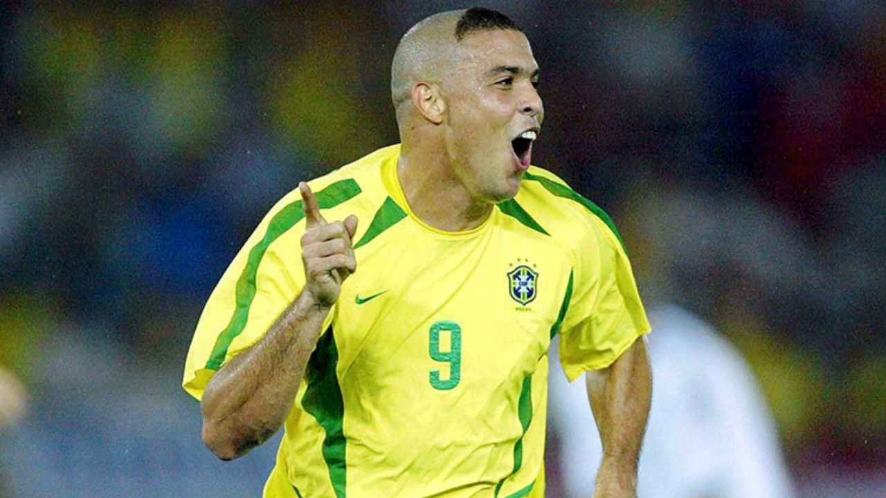 Ronaldo El Fenómeno compra su segundo club de fútbol