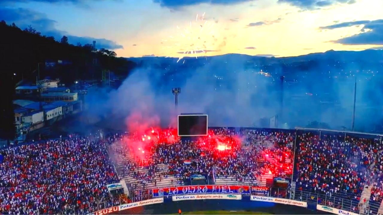 ¡Memorable! El Toque de Rely desde la Cueva del León