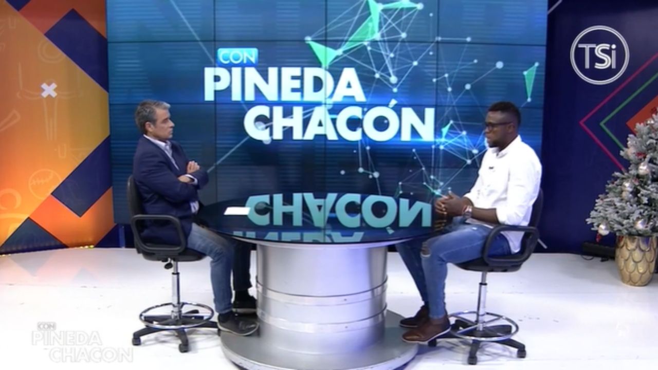 Yustin Arboleda en Con Pineda Chacón: 'Pensaba que al Olimpia se le ayudaba mucho'