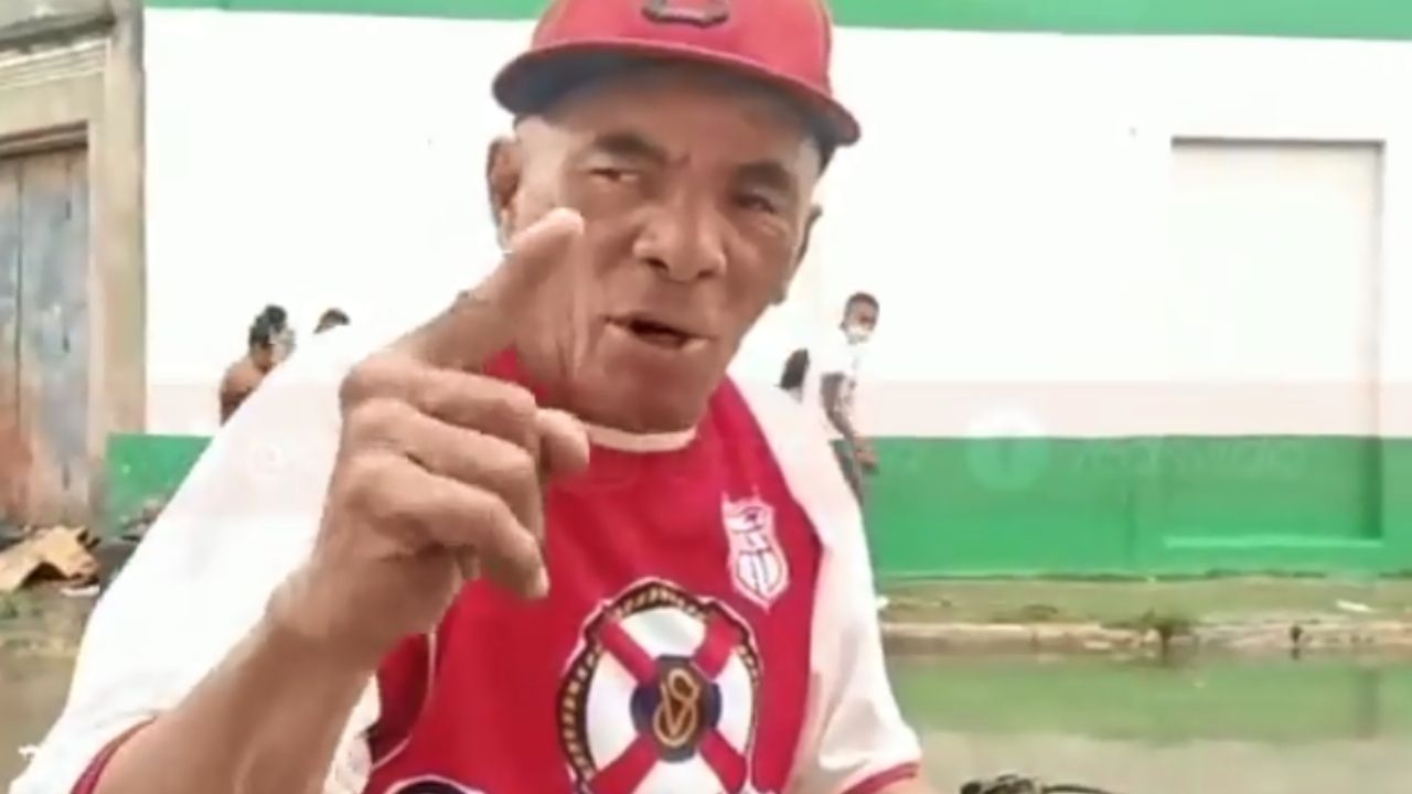 Video Viral: El aficionado del Vida que ha puesto sazón en la afición cocotera en todo el torneo