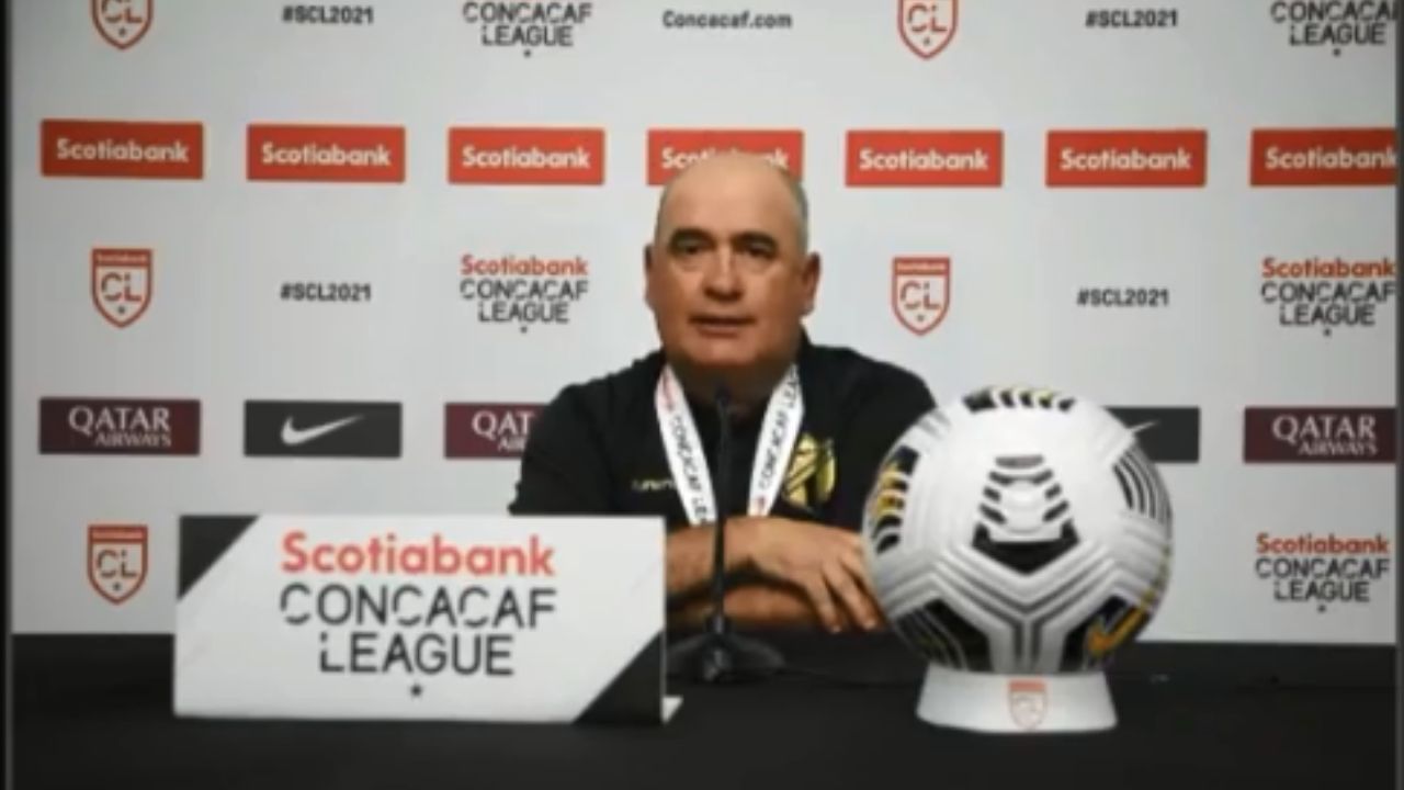 Entrenador de Comunicaciones sobre Motagua: 'Es un equipo que solo juega con centros'