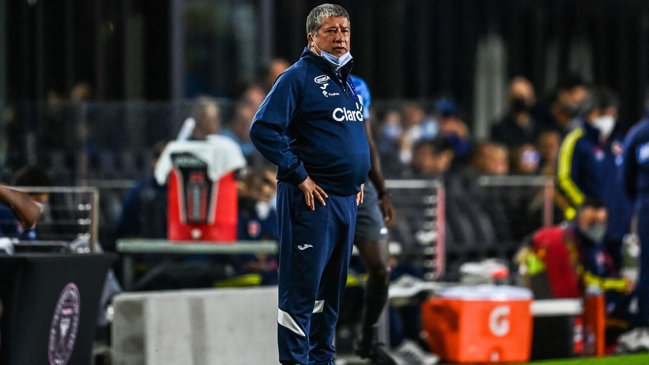Bolillo Gómez adelanta que Honduras tendrá más derrotas en busca de su propio estilo