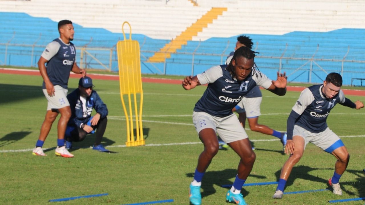 Honduras confirma su primera baja para su partido ante Estados Unidos