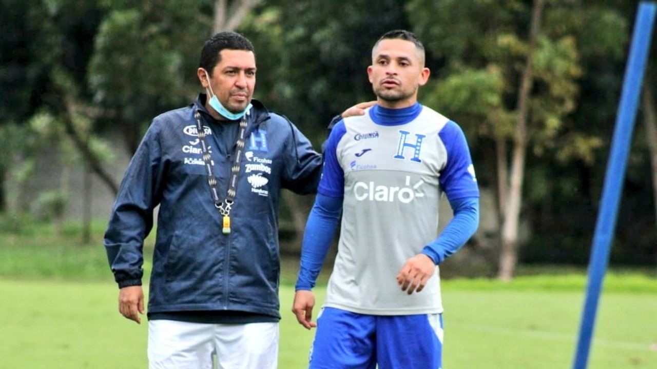 Omar Elvir pide calma y recuerda que la eliminatoria 'no está perdida'