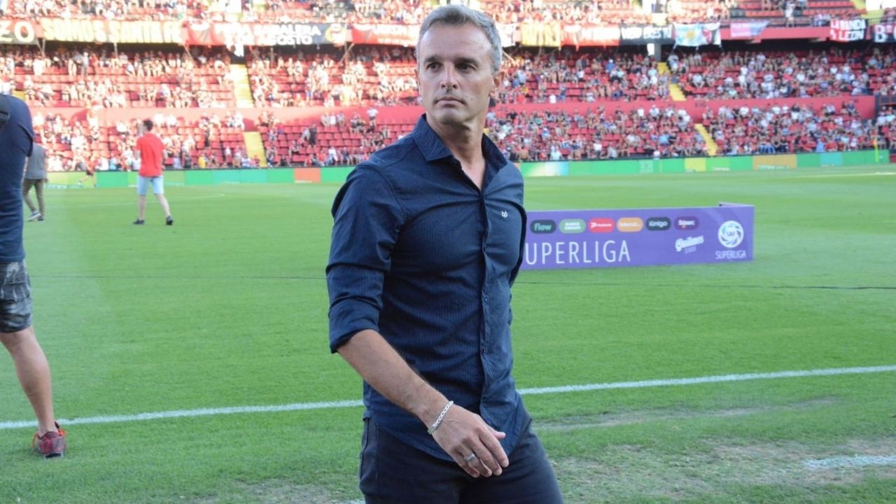 Pablo Lavallén: Me gusta el fútbol asociado, pero cada entrenador tiene su gusto