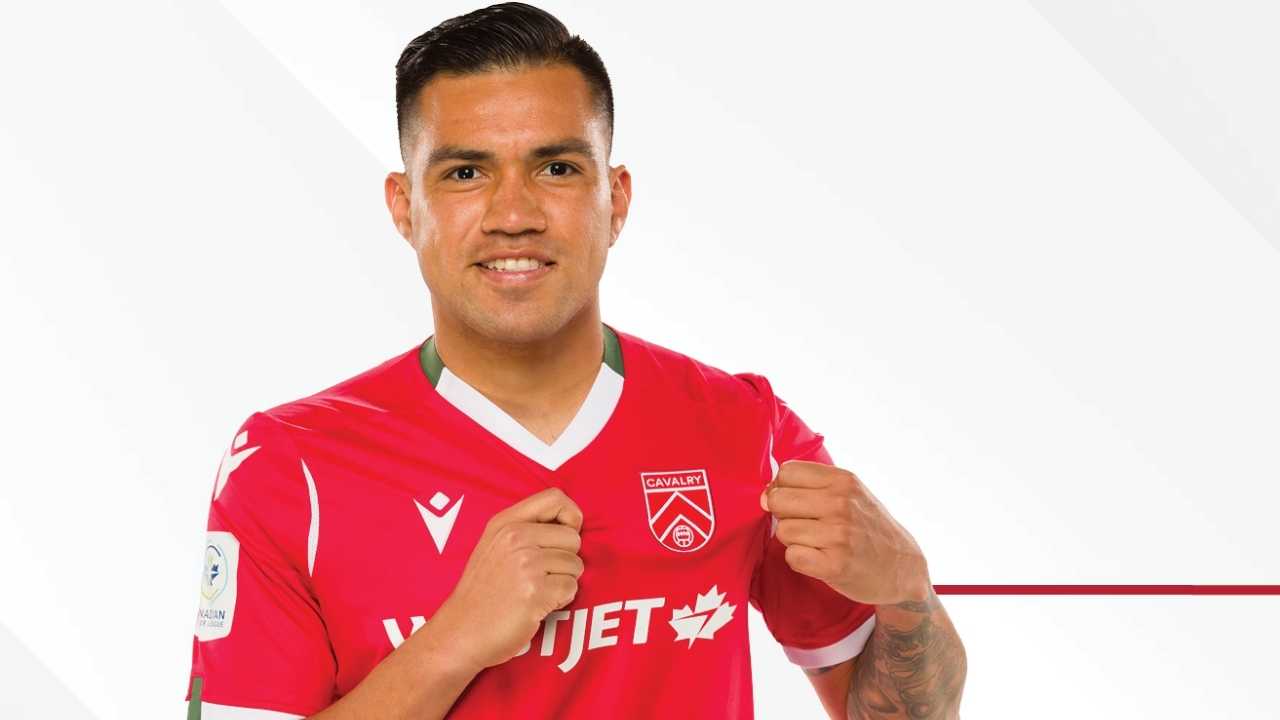 José Escalante seguirá siendo legionario para la siguiente temporada