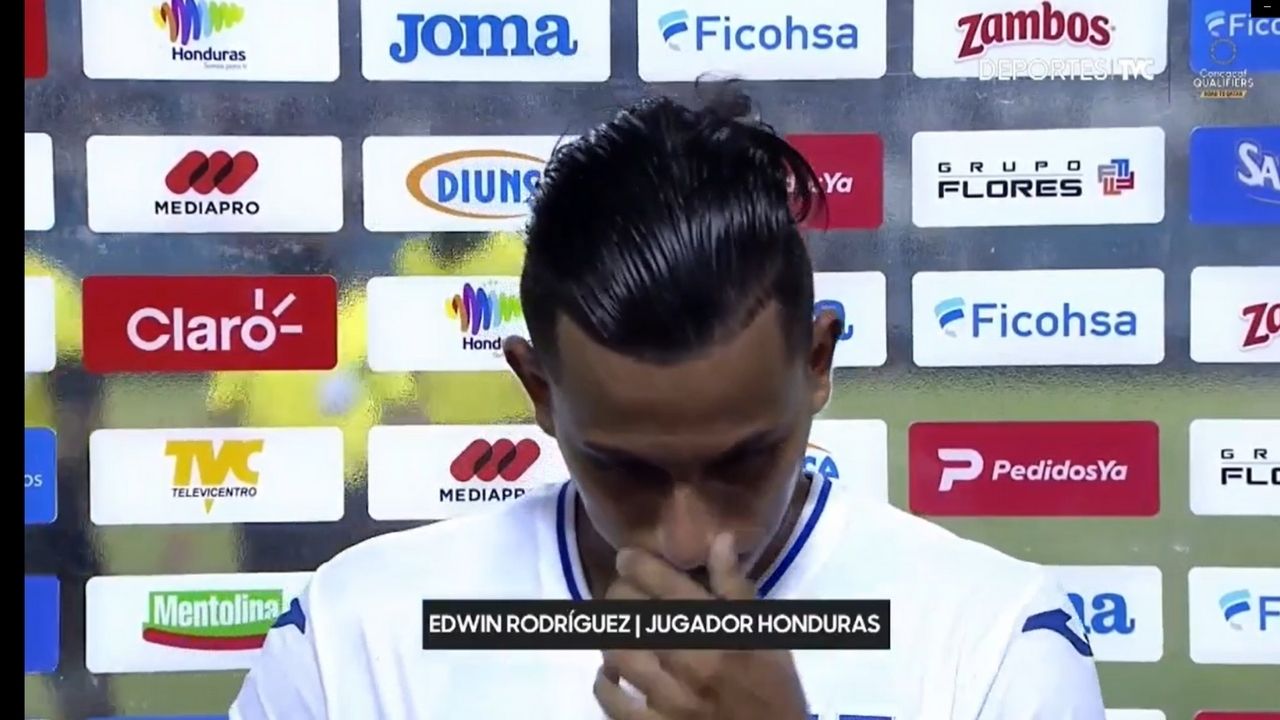 Edwin Rodríguez se quiebra tras la derrota de Honduras ante Canadá