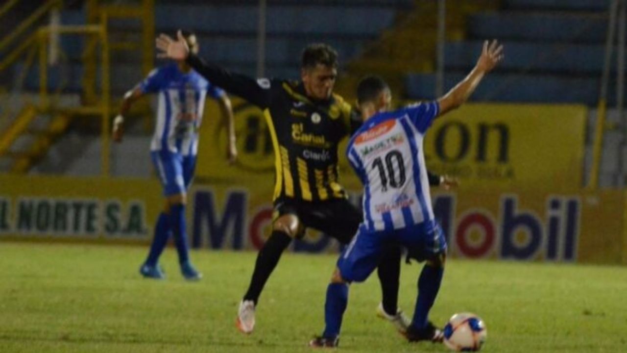 Elías Burbara: 'Queríamos jugar contra el Victoria... el reglamento nos ampara'