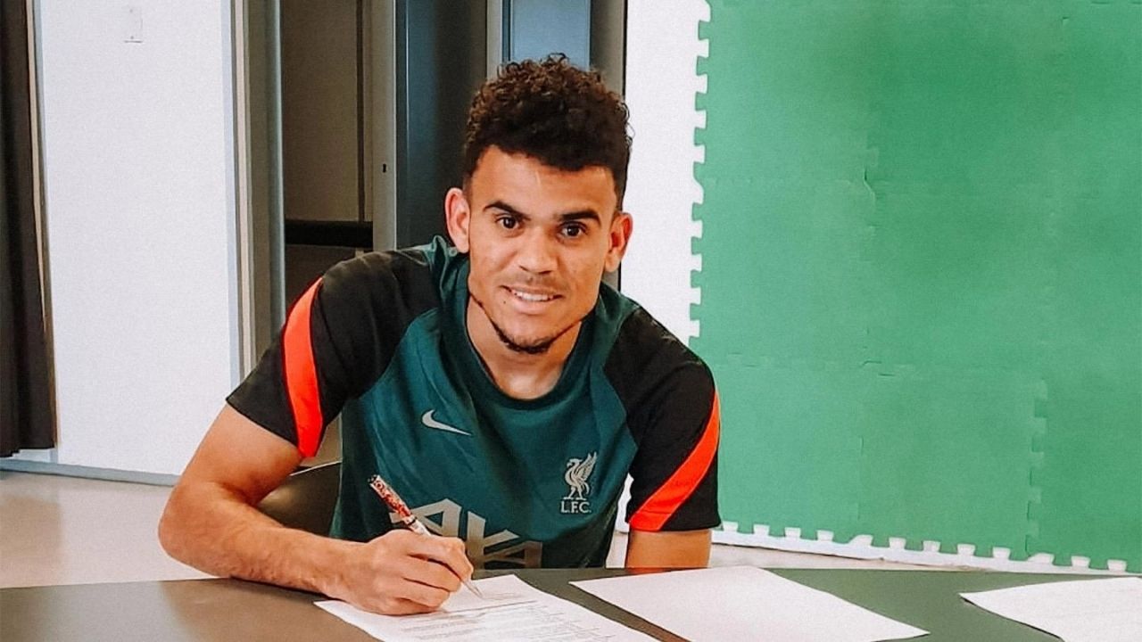 El Liverpool confirma el fichaje del colombiano Luis Díaz