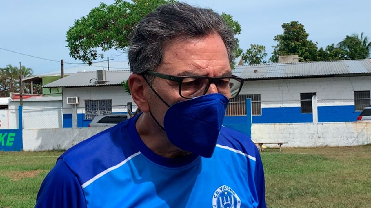 Salomón Nazar orgulloso de su equipo y así se refirió al primer triunfo en el Clausura 2021-22