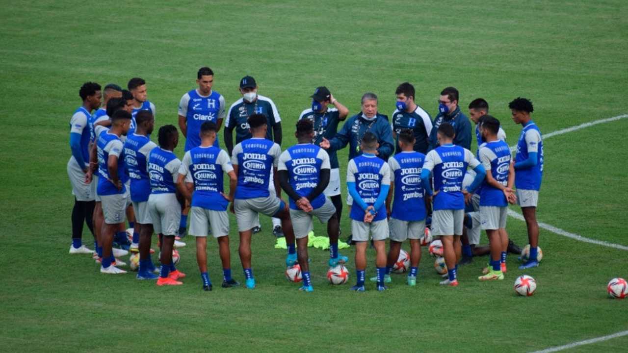 Honduras comienza su preparación para la triple jornada eliminatoria