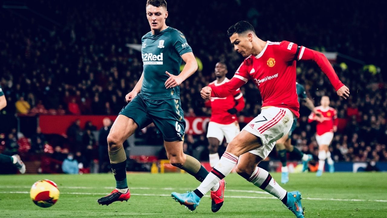 Cristiano Ronaldo tuvo una noche negra en la eliminación del Manchester United de la Copa