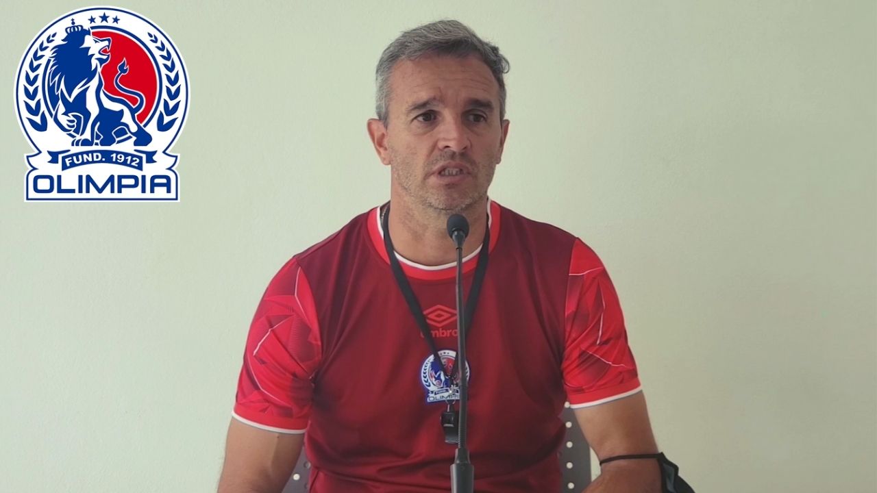 Pablo Lavallén ignora llegada de Vargas al Real España y habla del regreso del Olimpia al Estadio Nacional
