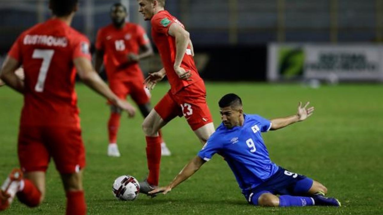 El Salvador cae ante Canadá que quedó a nada de sellar su clasificación al Mundial de Qatar 2022