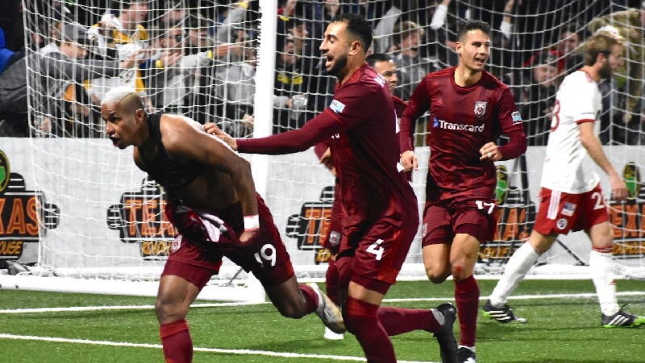 Jugador hondureño ficha con Minnesota United de la MLS
