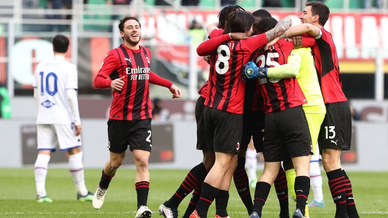 AC Milan derrota a la Sampdoria y vuelve a lo alto de la Serie A