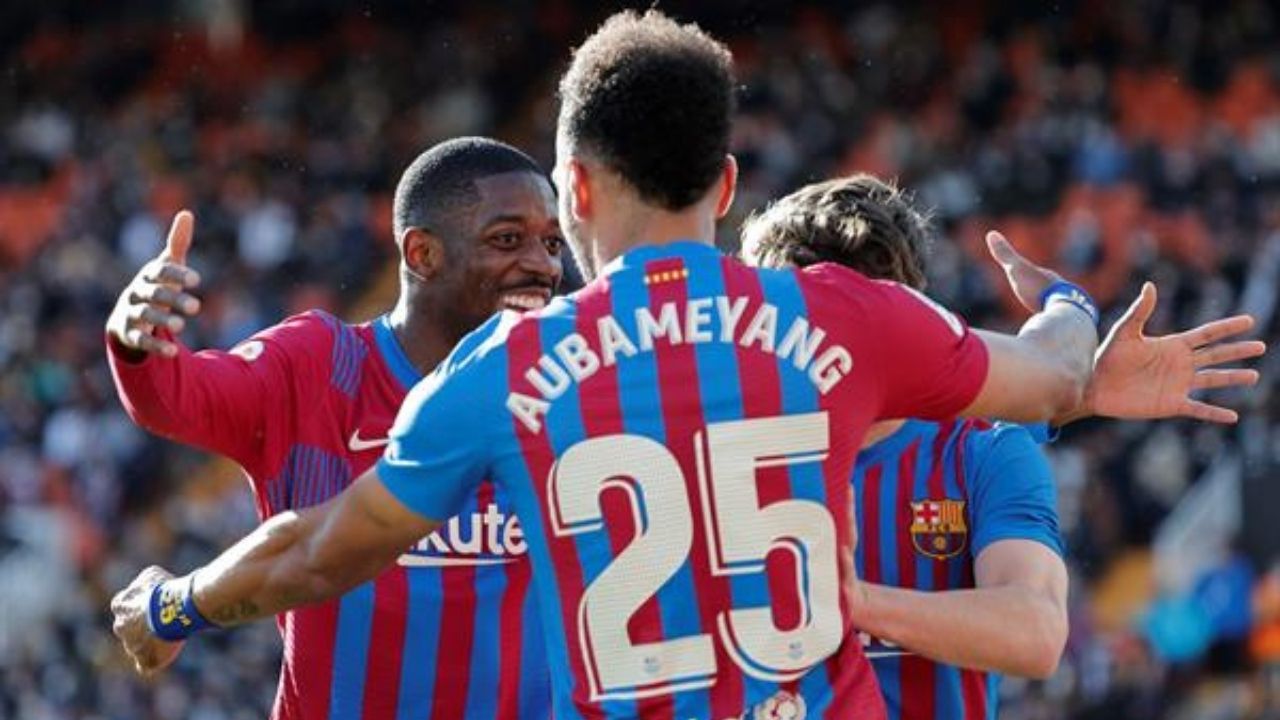 El Barça mantiene el cuarto puesto, Sevilla ve alejarse al Real Madrid