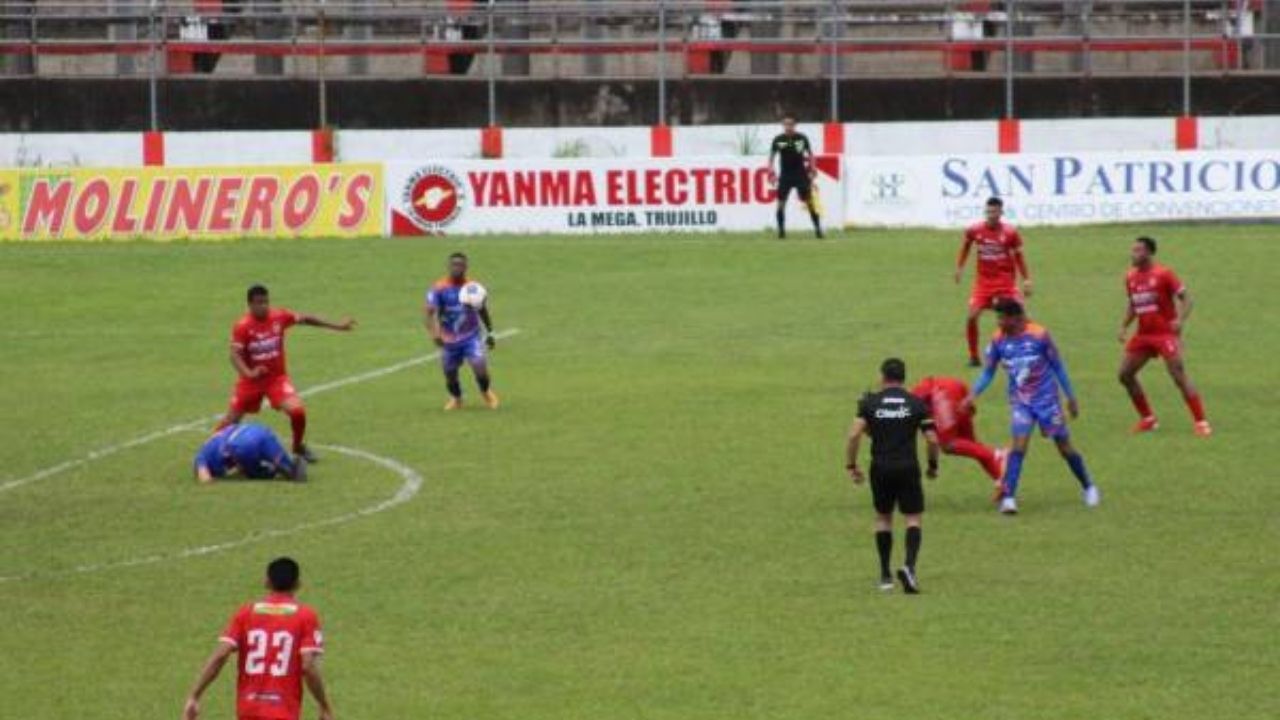Real Sociedad perdió la chance de ganar su primer juego y empata con los Lobos de la UPN