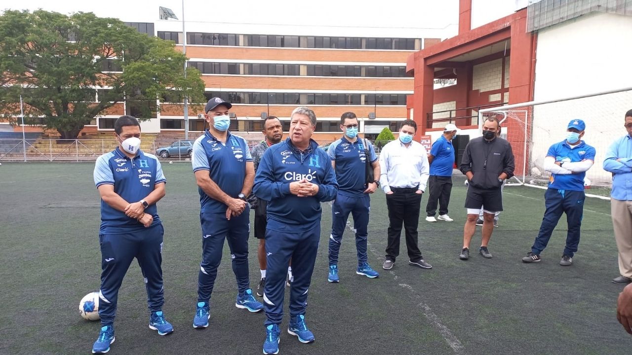 Bolillo Gómez sigue de visita y revela con qué jugadores contará para el cierre de la Octogonal