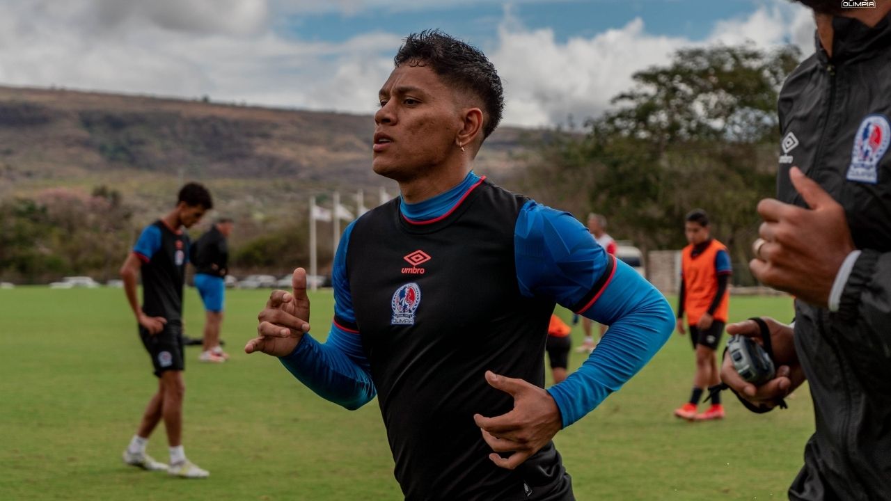 ¡Atención! Brayan Moya no podrá seguir jugando con el Olimpia