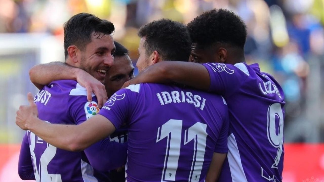 Choco Lozano y Cádiz logran una importante victoria y se resisten al descenso