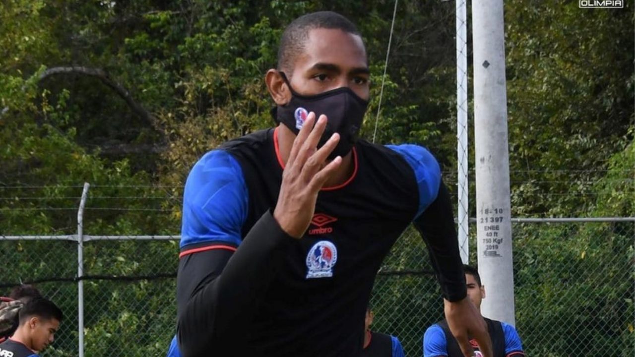 Jerry Bengtson regresó a los entrenamientos con Olimpia y ya tiene fecha para estar de regreso
